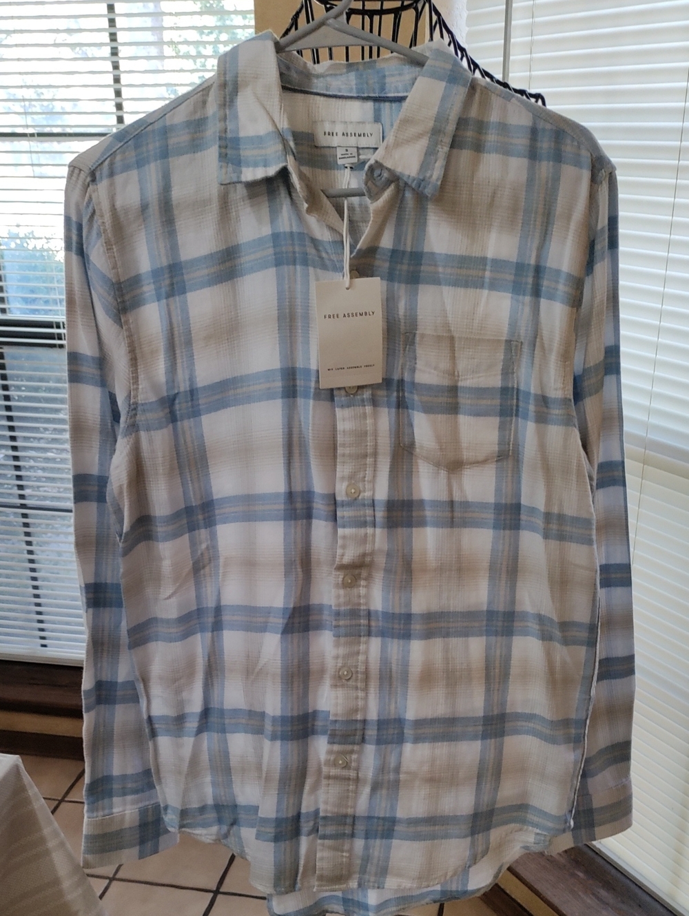 Free  Assembly Men's Light Blue & White Plaid Flannel Casual Button-Down Shirt